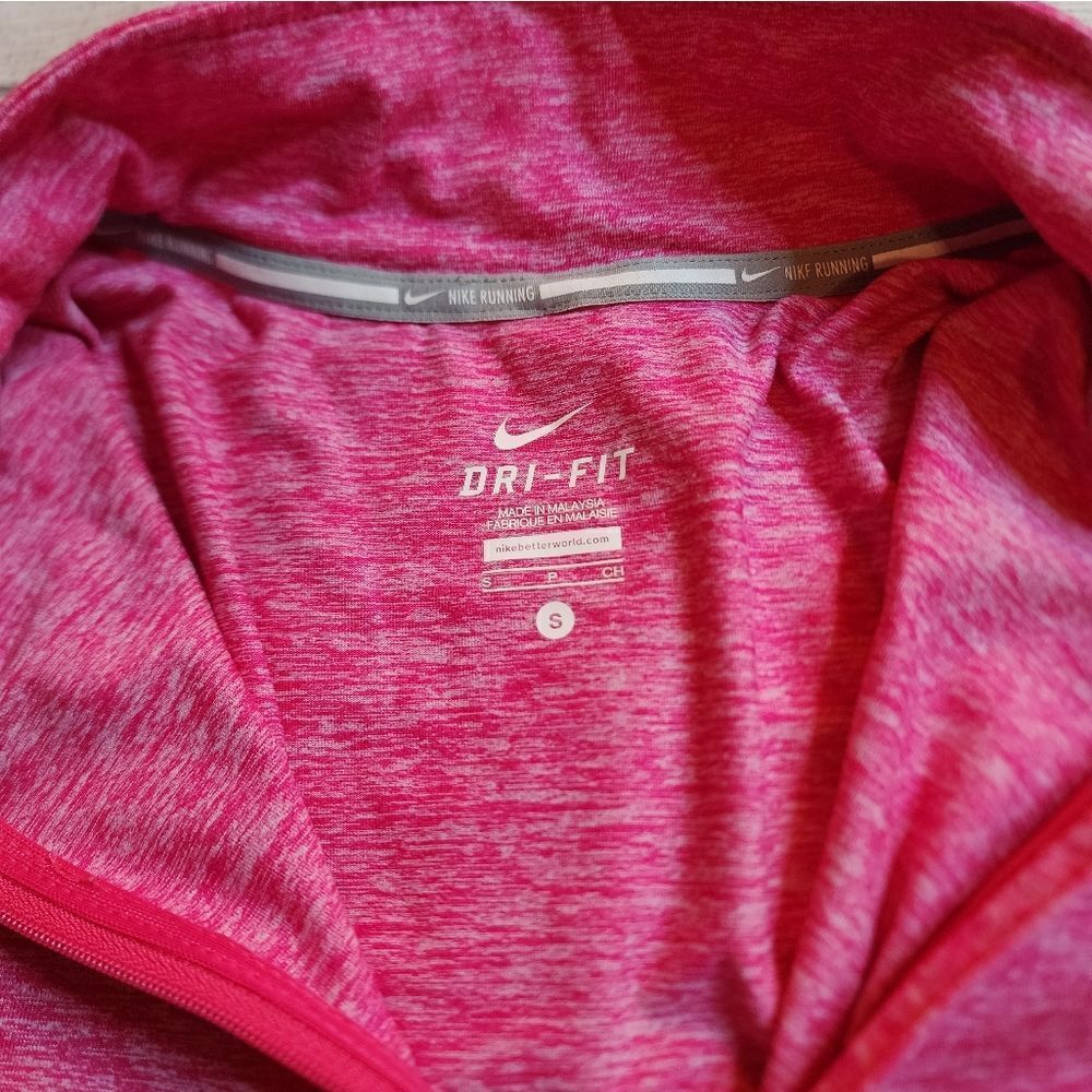 Nike Dri-Fit Womens Small Top - Picture 5 of 7